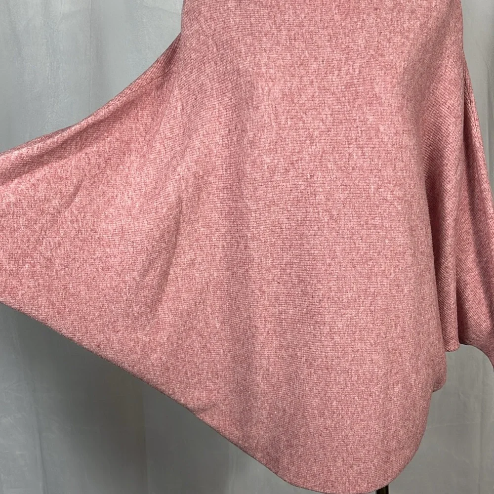 Kerisma RYU Francesca Dolman Sweater‎ in Dusty Pink.